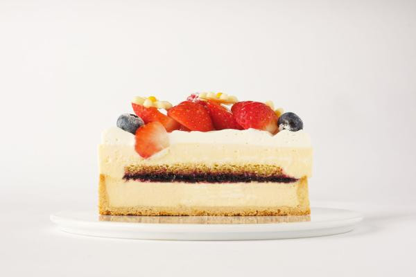 ドゥーブルフロマージュ 4号 12cm【パティスリーレコロレ】（パティスリー レコロレ Cake.jp店） | Cake.jp