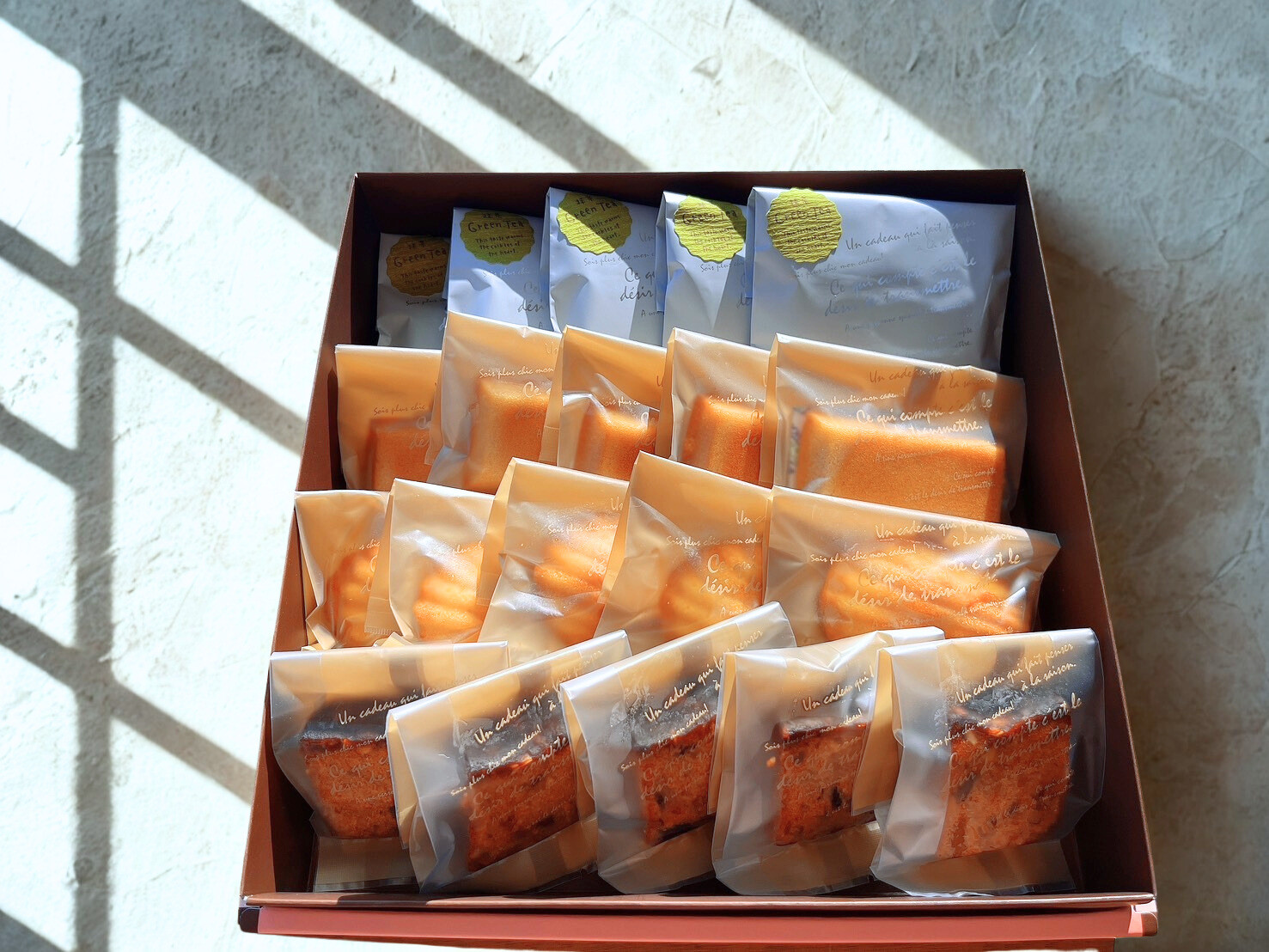 �����Ƃ�ĉَq�M�t�g�i�}�h���[�k/�t�B�i���V�F/�����t�B�i���V�F/�t���[�c�p�E���h�E�e5�j���Ε�2025