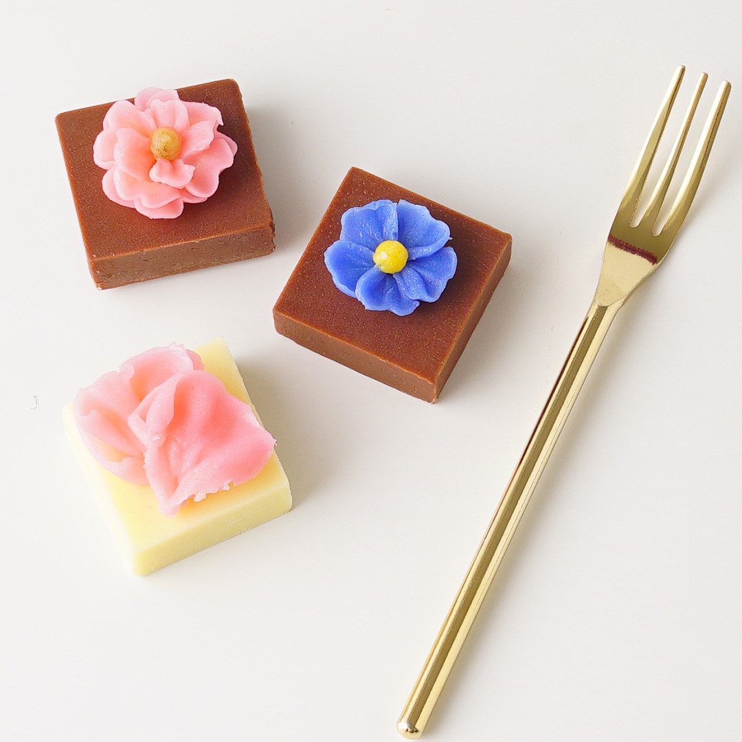 【Cake.jp限定】食べられるお花のバレンタインチョコレート/9個入 バレンタイン2023 6