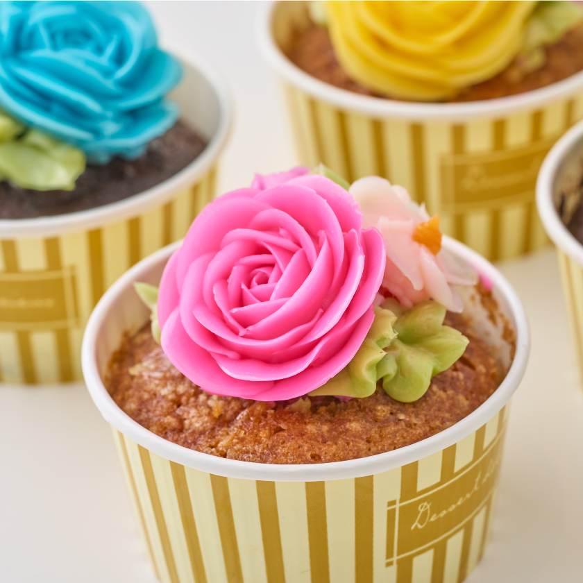 【特別ギフトに】✿食べられるお花のカップケーキ＜4個セット＞