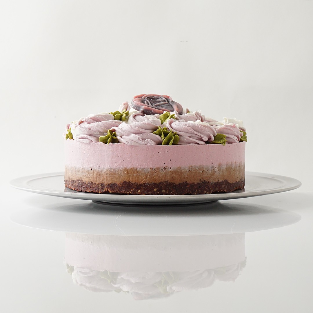 いちごケーキ５号 Raw おしゃれ お取り寄せスイーツ お誕生日ケーキ アレルギー対応 グルテンフリー スイーツ バースデーケーキ プレゼント ヘルシー ベジタリアン ホールケーキ ロースイーツ 不使用 乳 乳製品 入学 卒業 卵 母の日 父の日 美味しい 製品 贈り物 買い誠実