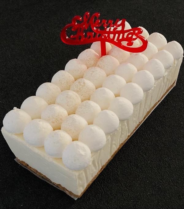 ホワイトレアチーズケーキ～国産ラズベリーコンフィチュール～ クリスマス2023