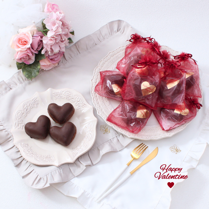 バレンタイン限定「お配り用ハートのチョコドーナツ12個」