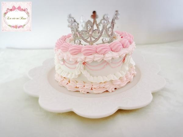 ランチボックス ティアラケーキ 色の変更可 3号 9cm La Vie En Rose Cake Jp