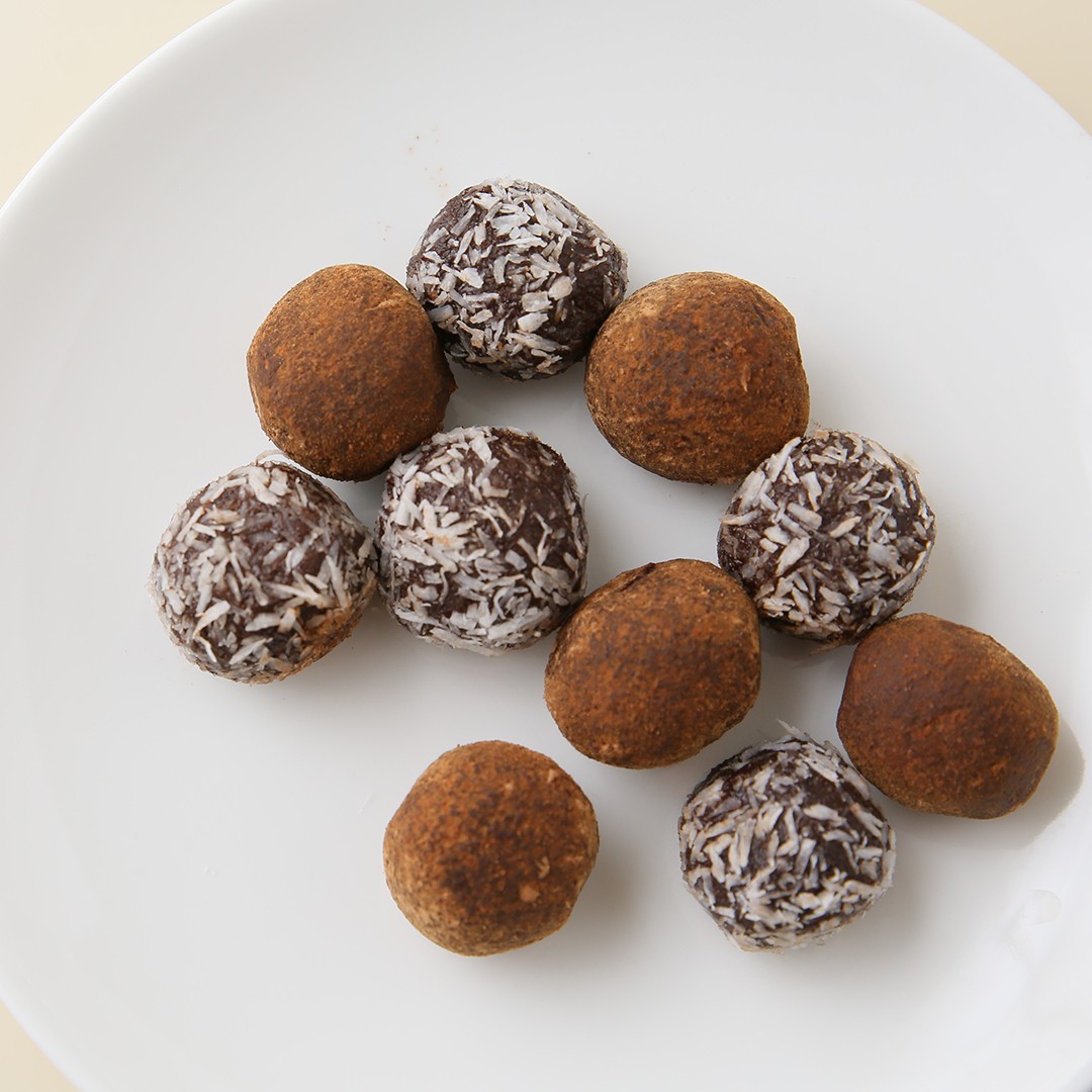 ヴィーガンrawチョコトリュフ缶 ヴィーガンスイーツ ロースイーツ Maple Raw Cake Jp