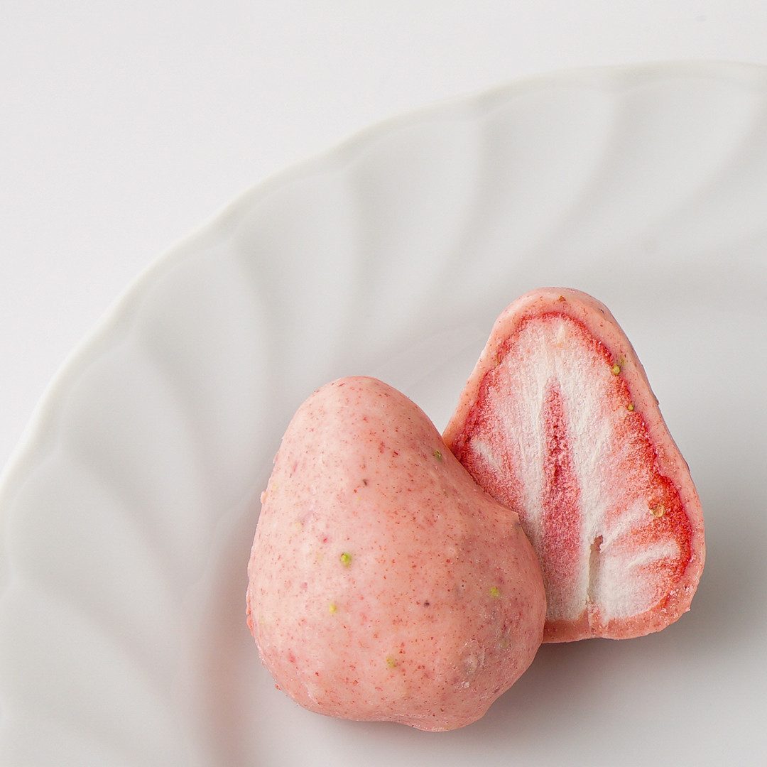 恋するいちごプレミアム15個入～とちおとめ、日本一の産地から。苺が主役の美味しいお菓子～ クリスマス2022 お歳暮冬ギフト2022