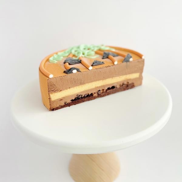 【ハロウィンケーキ2021】かぼちゃのおばけケーキ～チョコレートムースケーキ 5号 6