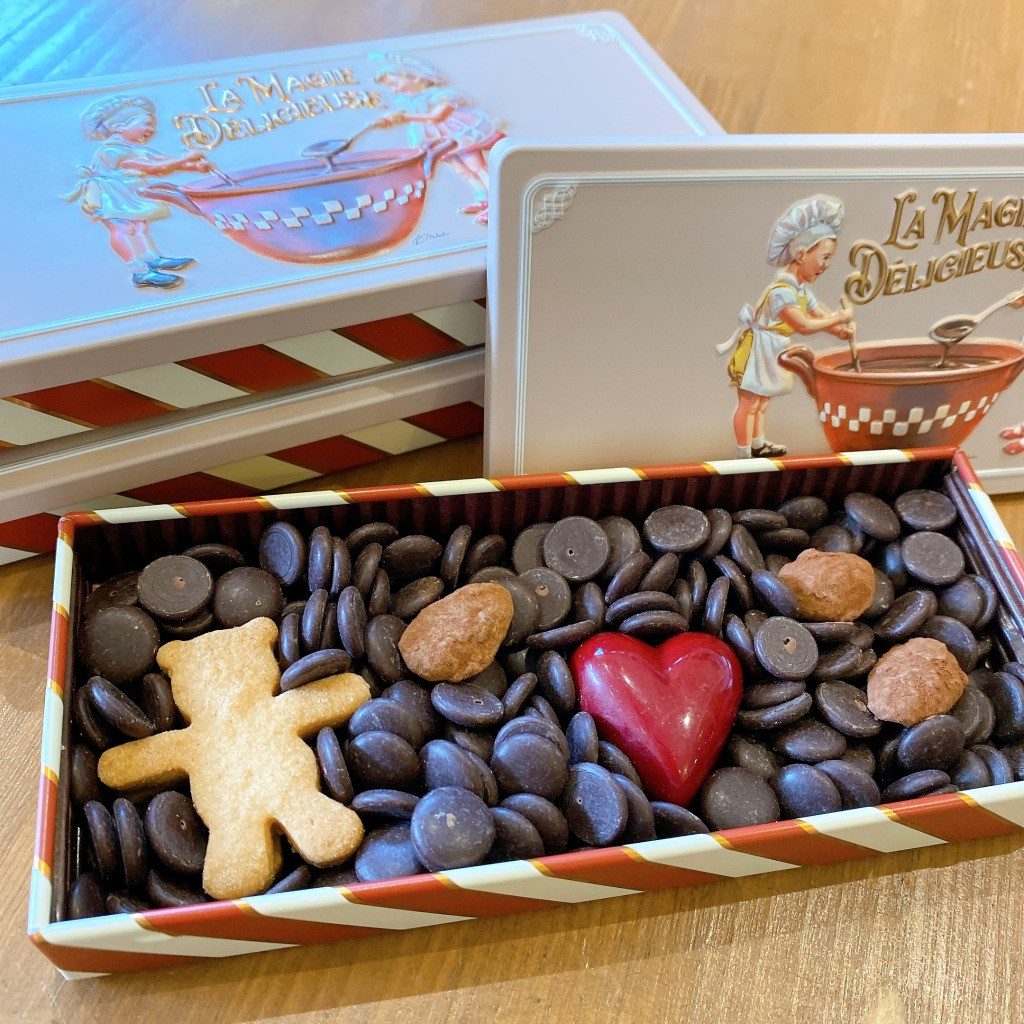 ぎっしり‼︎アンジーのチョコ缶