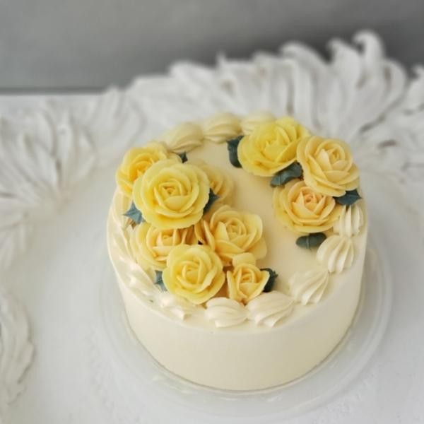 フラワーケーキ Lovely Rose 黄色 ４号 12cm Abricot Coro アブリコロ Cake Jp