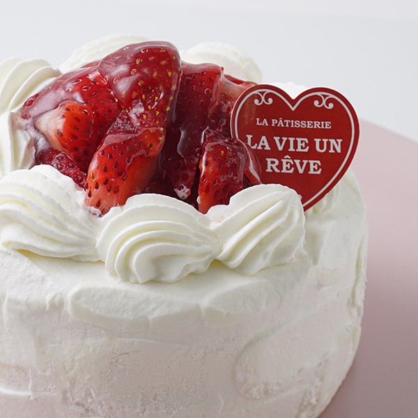 都内の人気店 パティスリーラヴィアンレーヴ 苺のショートケーキ 5号 15cm パティスリーラヴィアンレーヴ Cake Jp