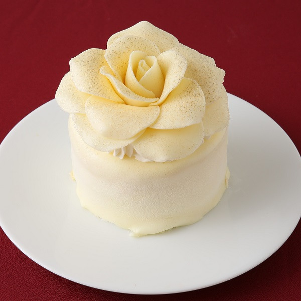 【Cake.jp限定】パティシエ自慢の白いバラのケーキ フルールドネージュブラン 3号 クリスマス2022 3