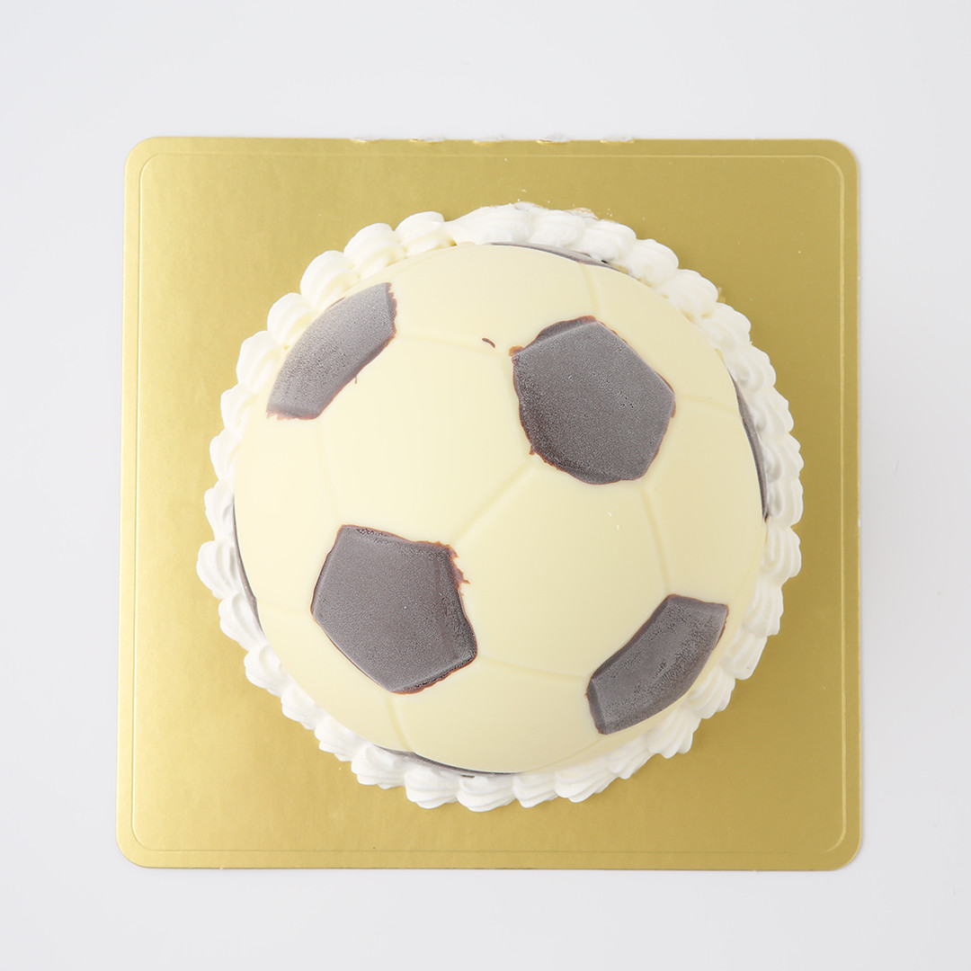 サッカーボールチョコ チョコレート生クリームデコレーション 15cm パティスリーaile Cake Jp