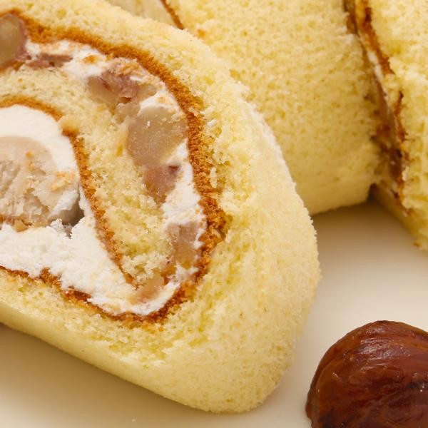 グルテンフリー お米のロールケーキ 和栗 米粉 冷凍 通販 お取り寄せ おしゃれ おすすめ 生クリーム 高級 美味しい ギフト ふわふわ ホール 一本 お菓子 可愛い 結婚祝い 手土産 内祝い しっとり 贈り物 無添加 結婚式 絶品 洋菓子 ずっしり 贈答用 差し入れ 贈答