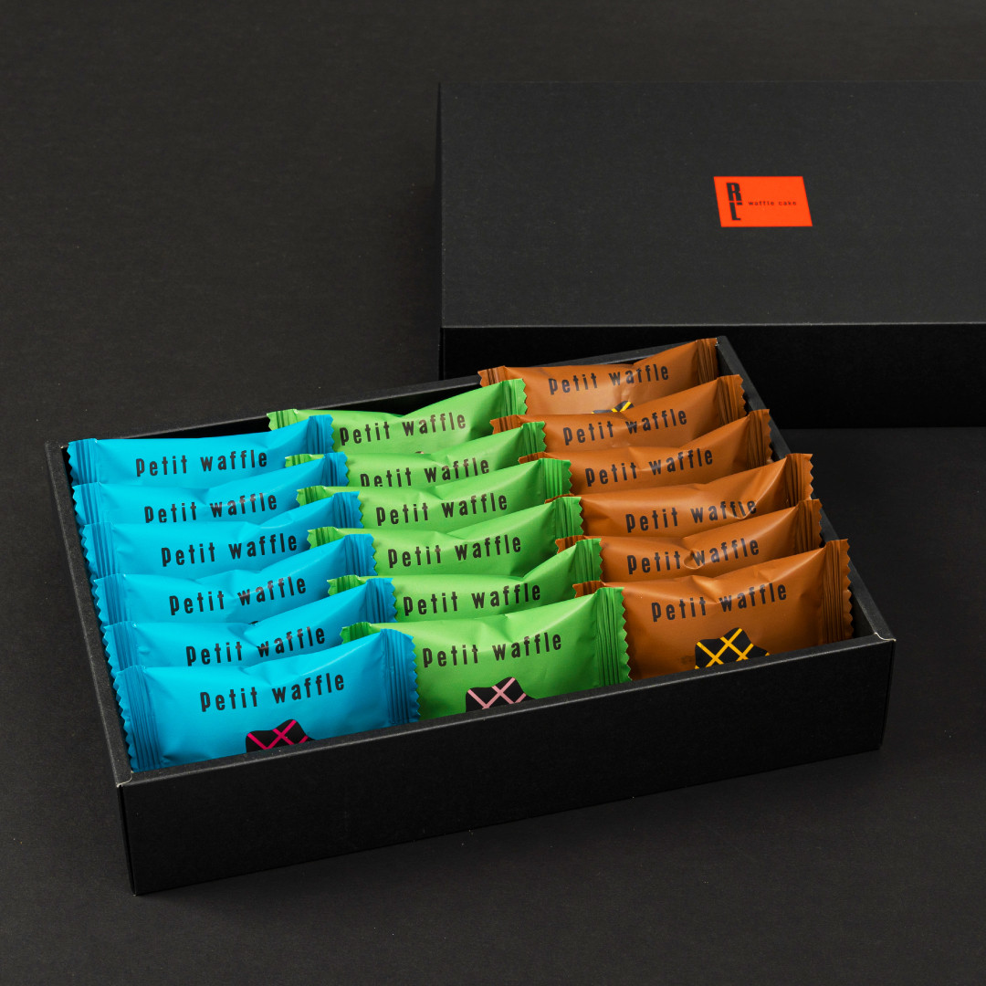 yzybtEP[L̓XR.LiG[EGjzveB bt 18 Zbg