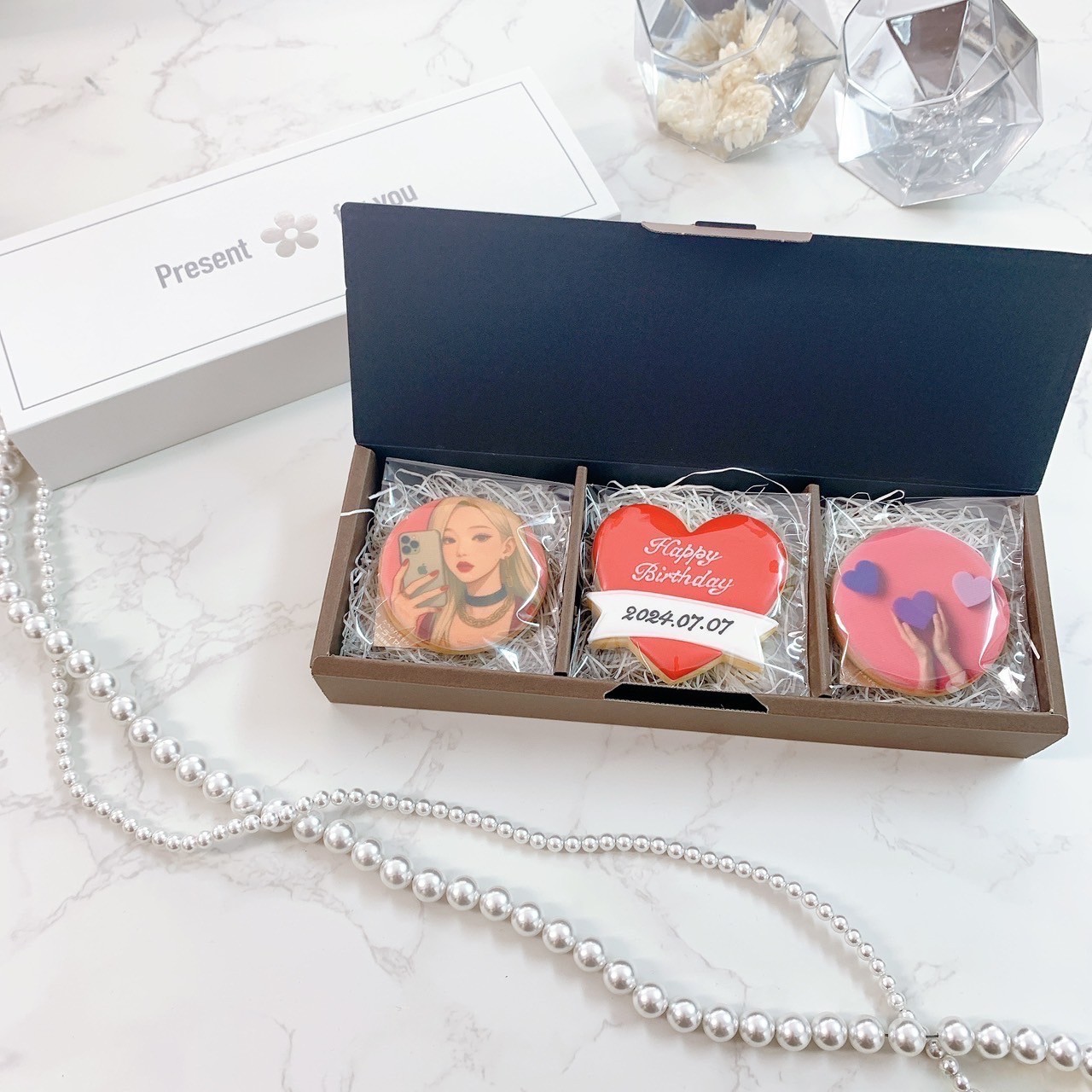 ??セレブレイト・クッキーBOX(ダブルメッセージクッキー+プリントクッキー2枚)《選べる9色|お好きなお写真をプリント♪》