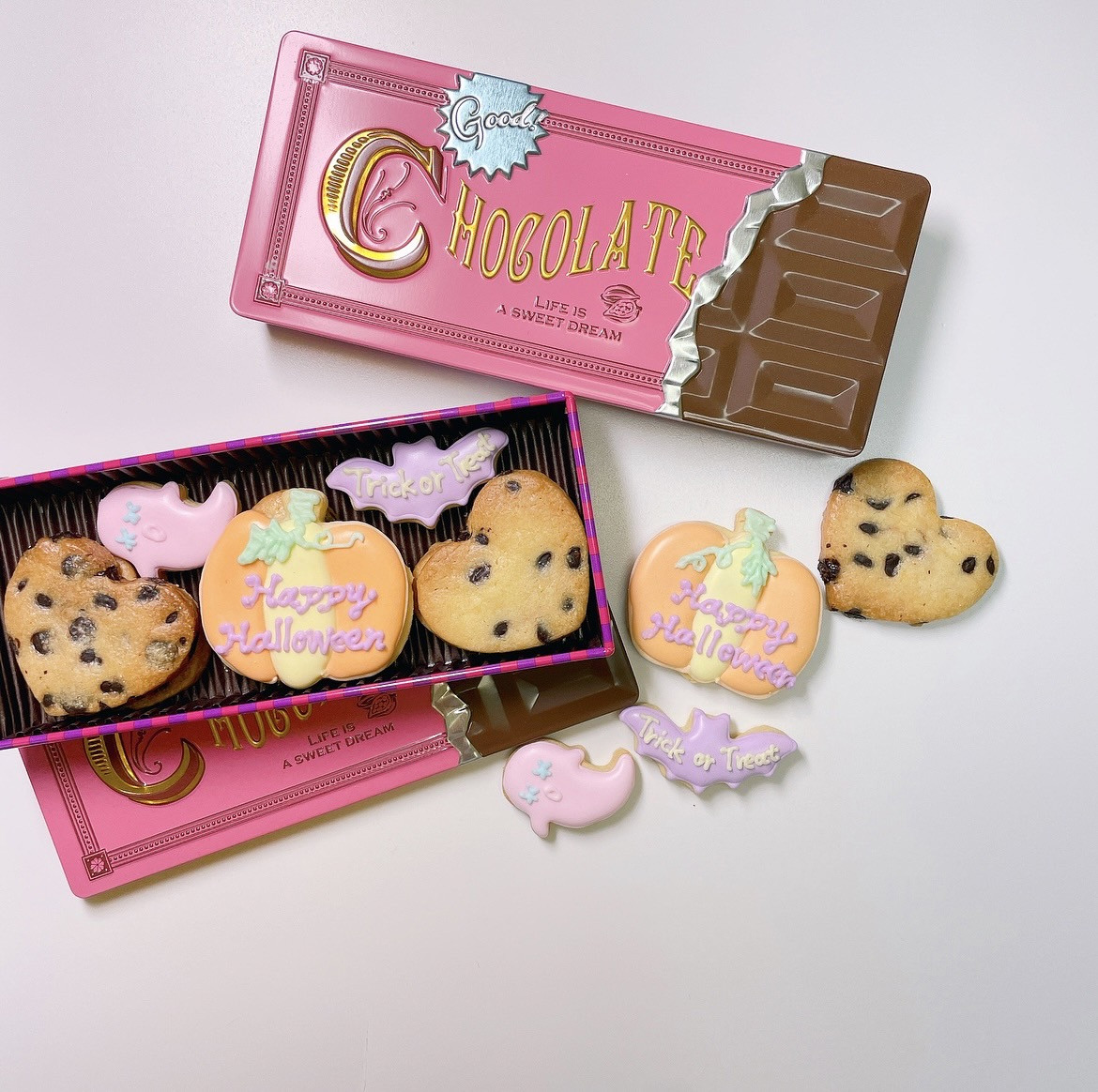 ハロウィン限定チョコレートクッキー缶(チョコチップクッキーとアイシングクッキー詰め合わせ) ハロウィン2022 4