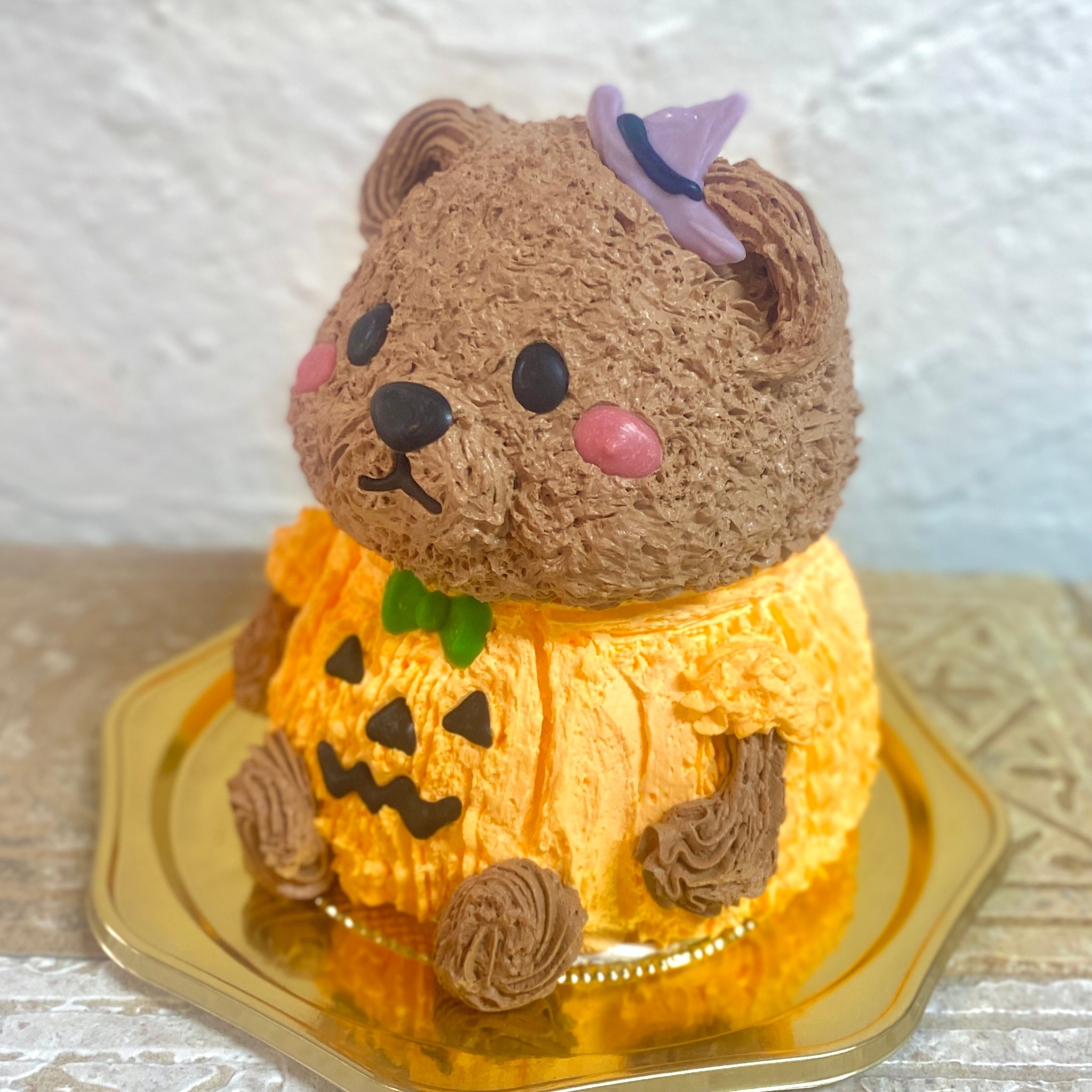 ハロウィンクマさんの立体ケーキ クマ くまさん 動物ケーキ 5号 ハロウィン2022（Tipitinats Cakes） | Cake.jp