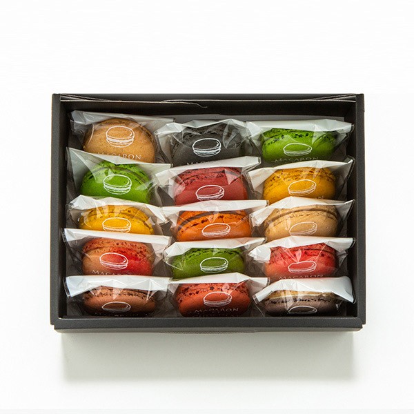 yMACARON ET CHOCOLATz}JBOX 15