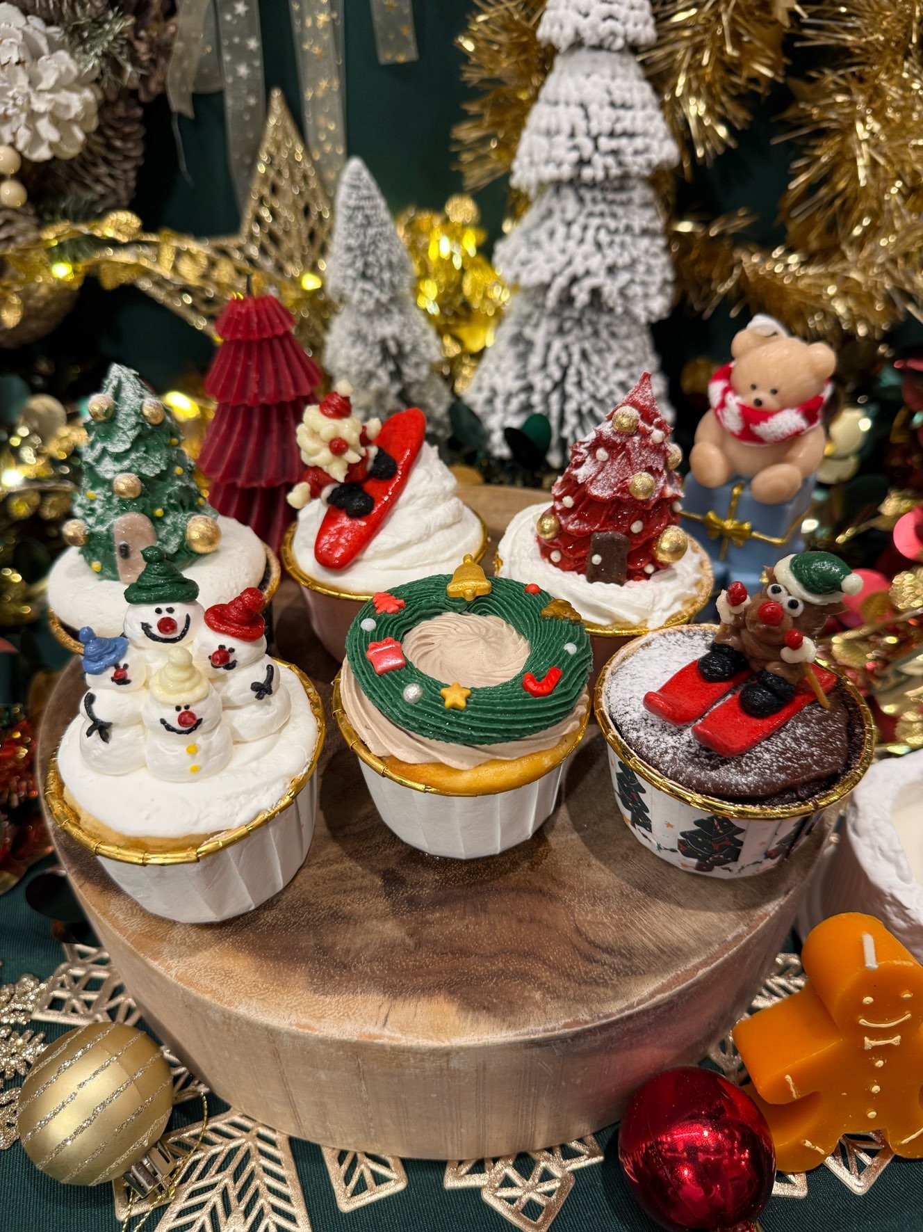 Christmas Special box 2025/JbvP[L/NX}XP[L2025??