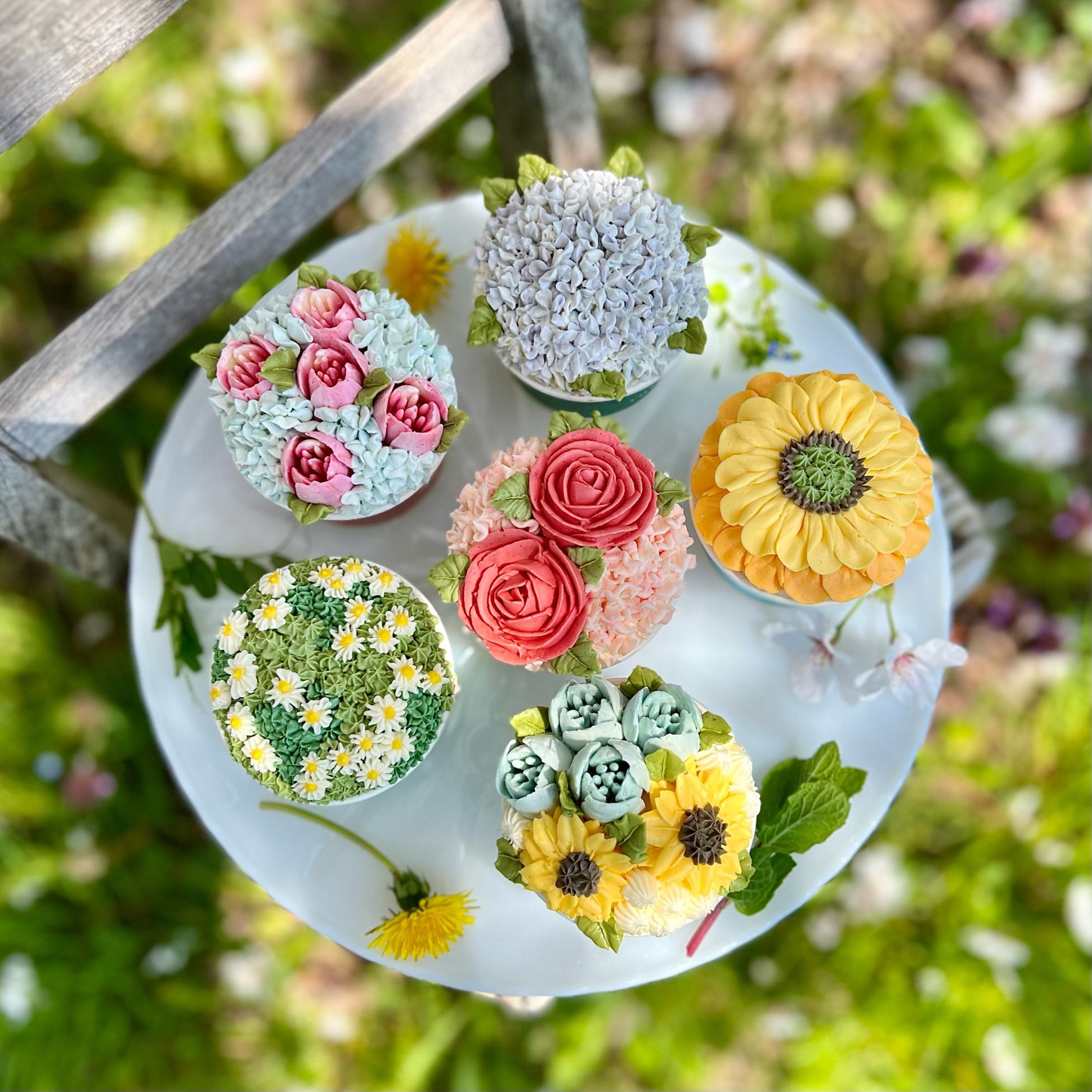 cupcake flowers box 2023【6cup set box】/カップケーキ6個セットの画像1枚目