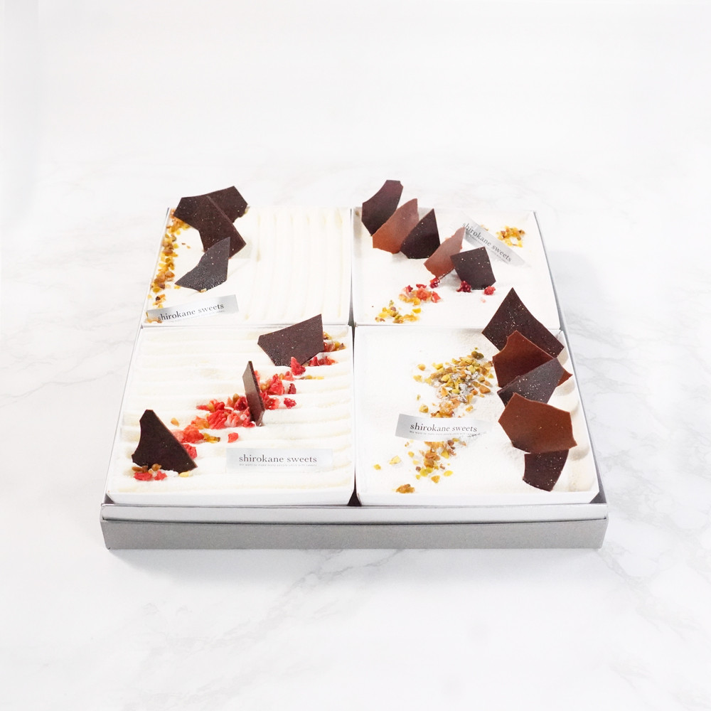 スクエアスイーツ贈答用ギフトボックス 4種の白いケーキアソート(ショートケーキ(イチゴ、オレンジ)、ドゥーブルフロマージュ、ムースフロマージュ)