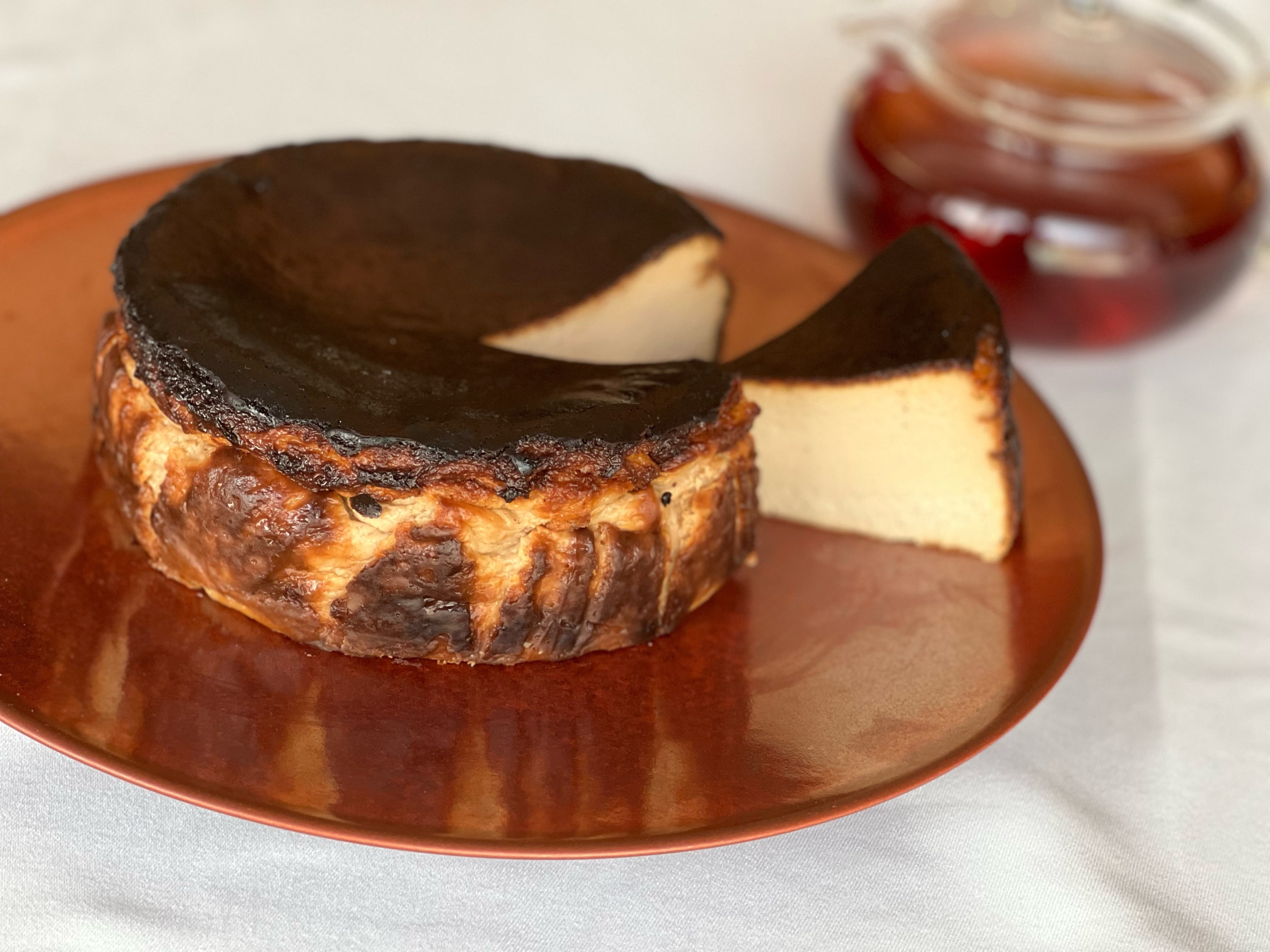 【1日5個限定】マノワの紅茶バスクチーズケーキ5号(15cm)