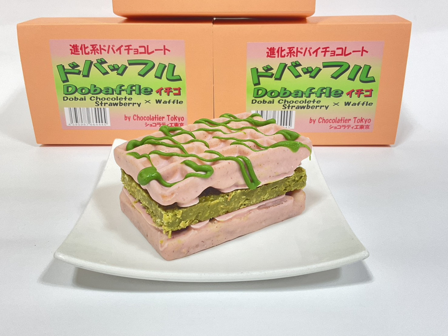ドバイチョコレート ドバッフル いちご