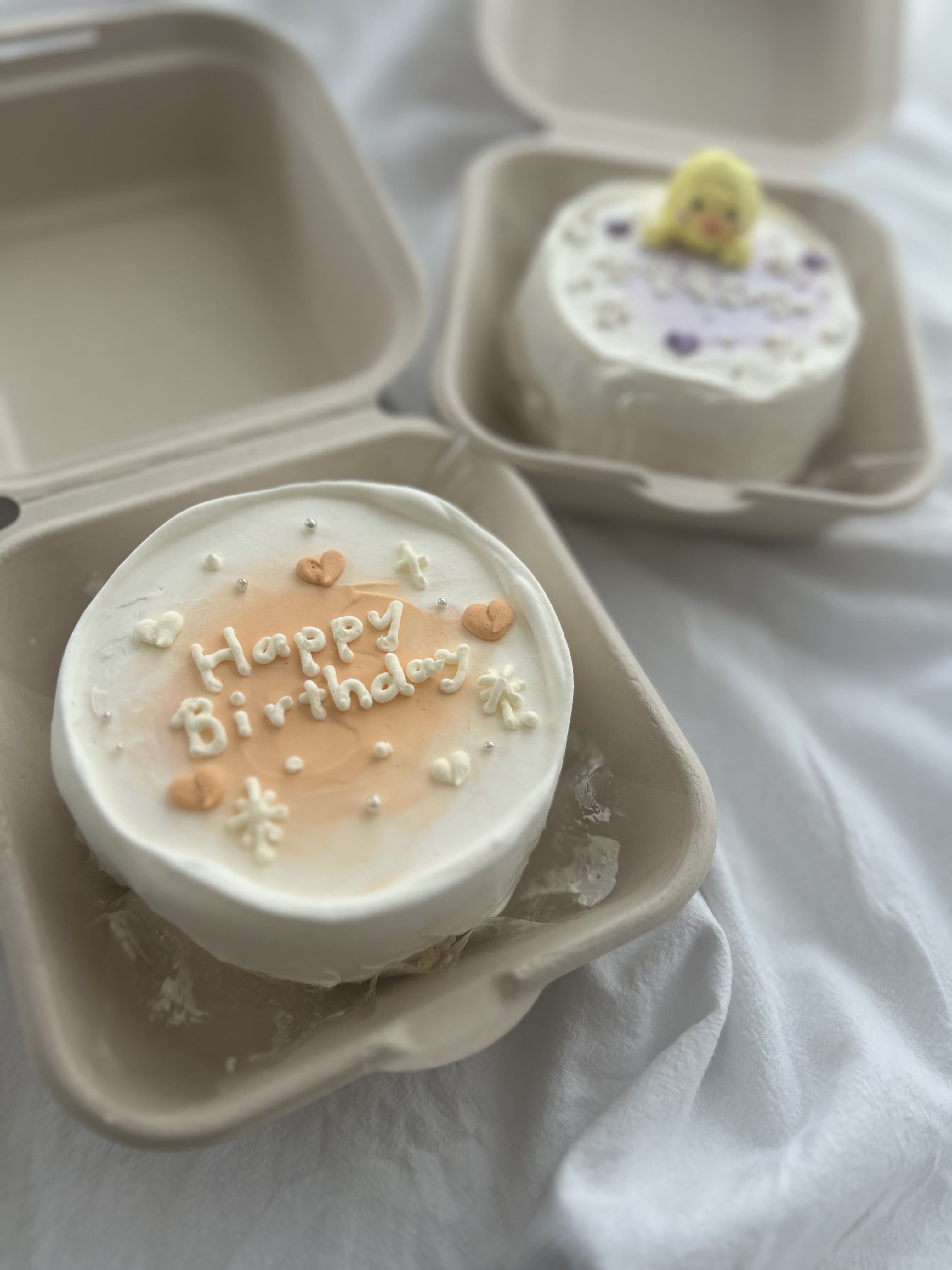 【選べる8色】甘さ控えめクリームチーズ風味のキラキラパステルケーキ