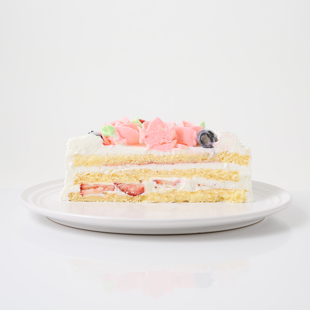 バラのショートケーキ 5号 15cm （イルピーノ） | Cake.jp