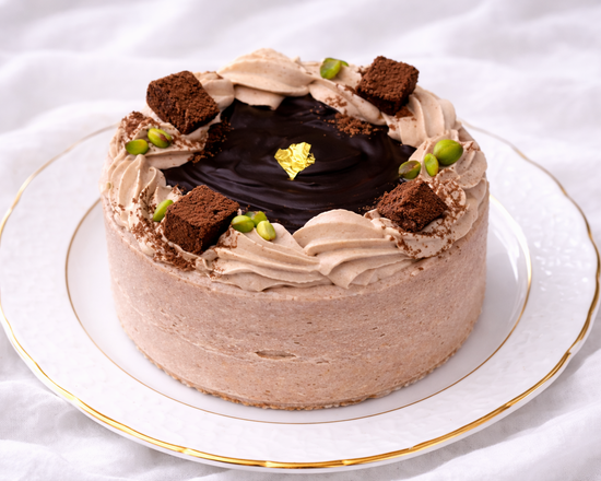 NEW 半解凍で美味しい/ショコラデコレーション 3号（直径約9cm）生チョコ飾り ベルギー産チョコレート・北海道の生クリーム・小麦粉・バター100％使用 お急ぎ便対応（キャンドル＋ポストカード）  お試し価格品 （室温または冷蔵庫で半解凍でも美味しくお召し上がりいただけます。）