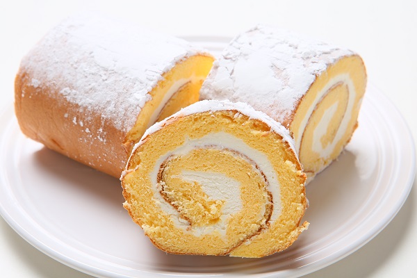 雑誌・メディアで話題人気のロールケーキ 湘南黄金ロール 16cm 