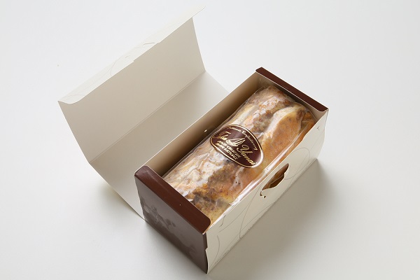 ロールケーキ バタークリームモア ココア味 18 5cm タカヤナイ Cake Jp