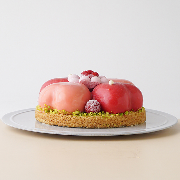 【SALON BAKE ＆ TEA】ハート型のムースケーキ「クール ド フルール」 3