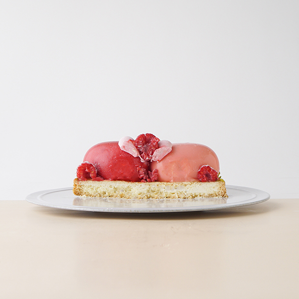 【SALON BAKE ＆ TEA】ハート型のムースケーキ「クール ド フルール」 4