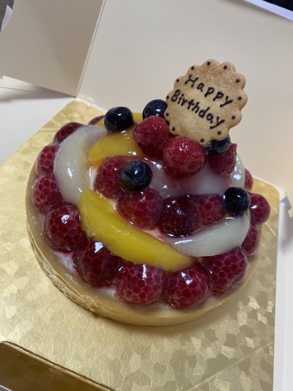 ★グランプリ受賞★フルーツのバースデータルト　14cm ケーキ スイーツ 誕生日ケーキ バースデーケーキの口コミ・評判の投稿画像