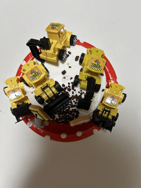 ショベルカーおもちゃケーキ 4号の口コミ・評判の投稿画像