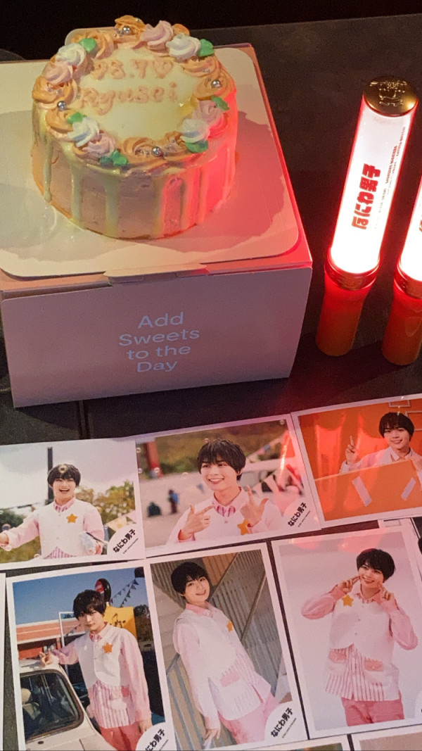 【選べる7色】北海道産の乳製品使用！ お花×ドリップのセンイルケーキ（韓国ケーキ）4号の口コミ・評判の投稿画像