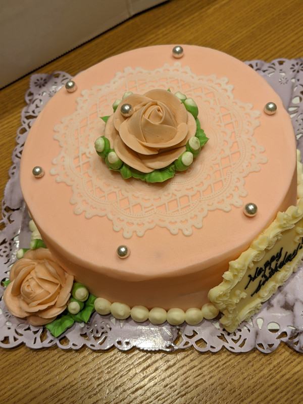 2色から選べる 美しいチーズケーキ【薔薇とシュガーレースのケーキ 5号サイズ 15cm】 の口コミ・評判の投稿画像