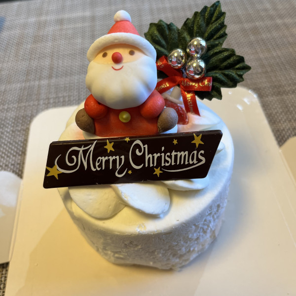 イチゴ生デコレーションケーキ 3号 9cm クリスマス2022の口コミ・評判の投稿画像