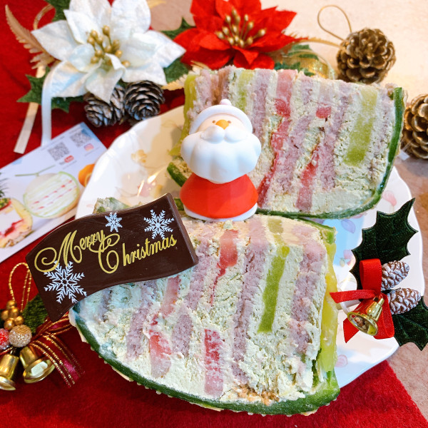 クリスマス2021 まるごとメロンケーキ（フランボワーズ×ピスタチオ）の口コミ・評判の投稿画像