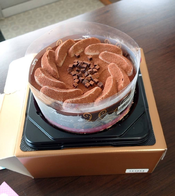 【不二家】糖質オフ チョコ生ケーキ　5号　14.5cmの口コミ・評判の投稿画像